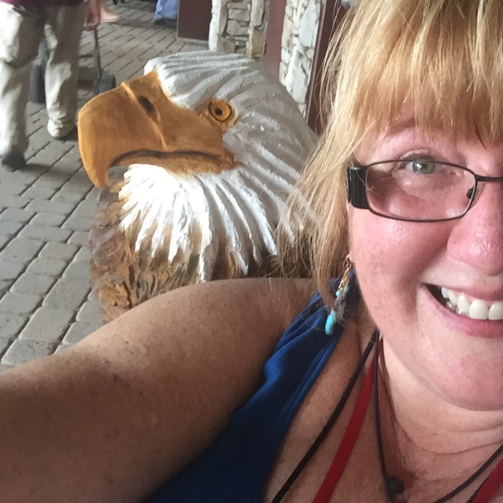 Meet your Posher, Tina